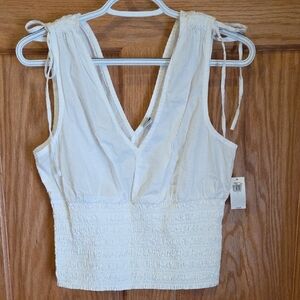 Old Navy White Sleeveless Crop Top
